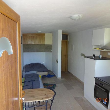 Vagon - Studio - Near Btc, Ljubljana Daire Dış mekan fotoğraf