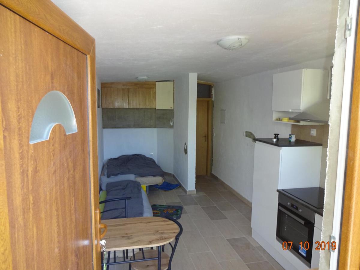 Vagon - Studio - Near Btc, Ljubljana Daire Dış mekan fotoğraf